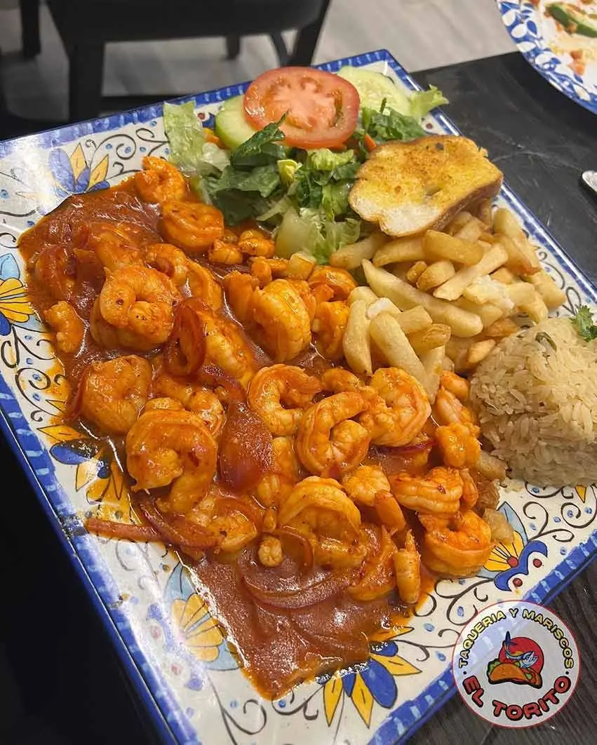 Camarones a la diabla with fries and rice